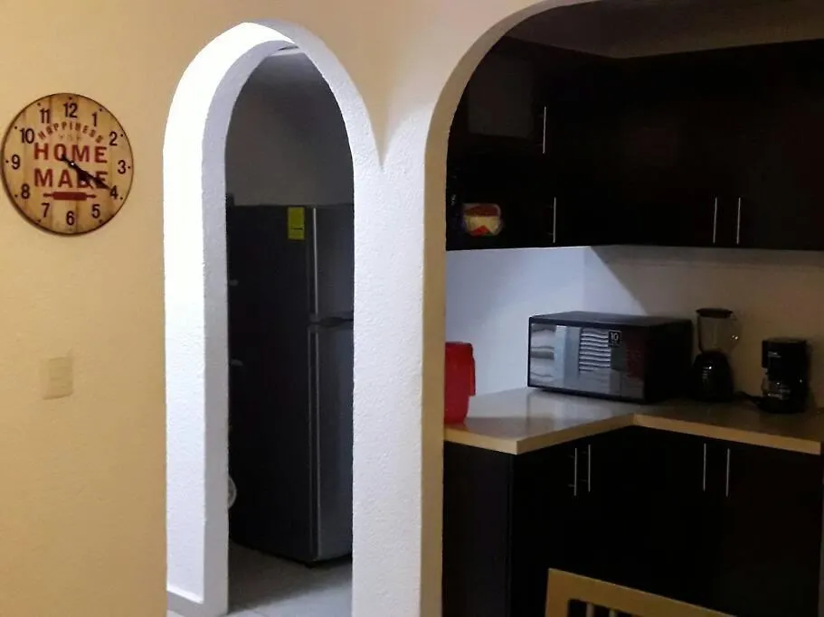 Cozy Townhouse In Great Location Apartment Cancun